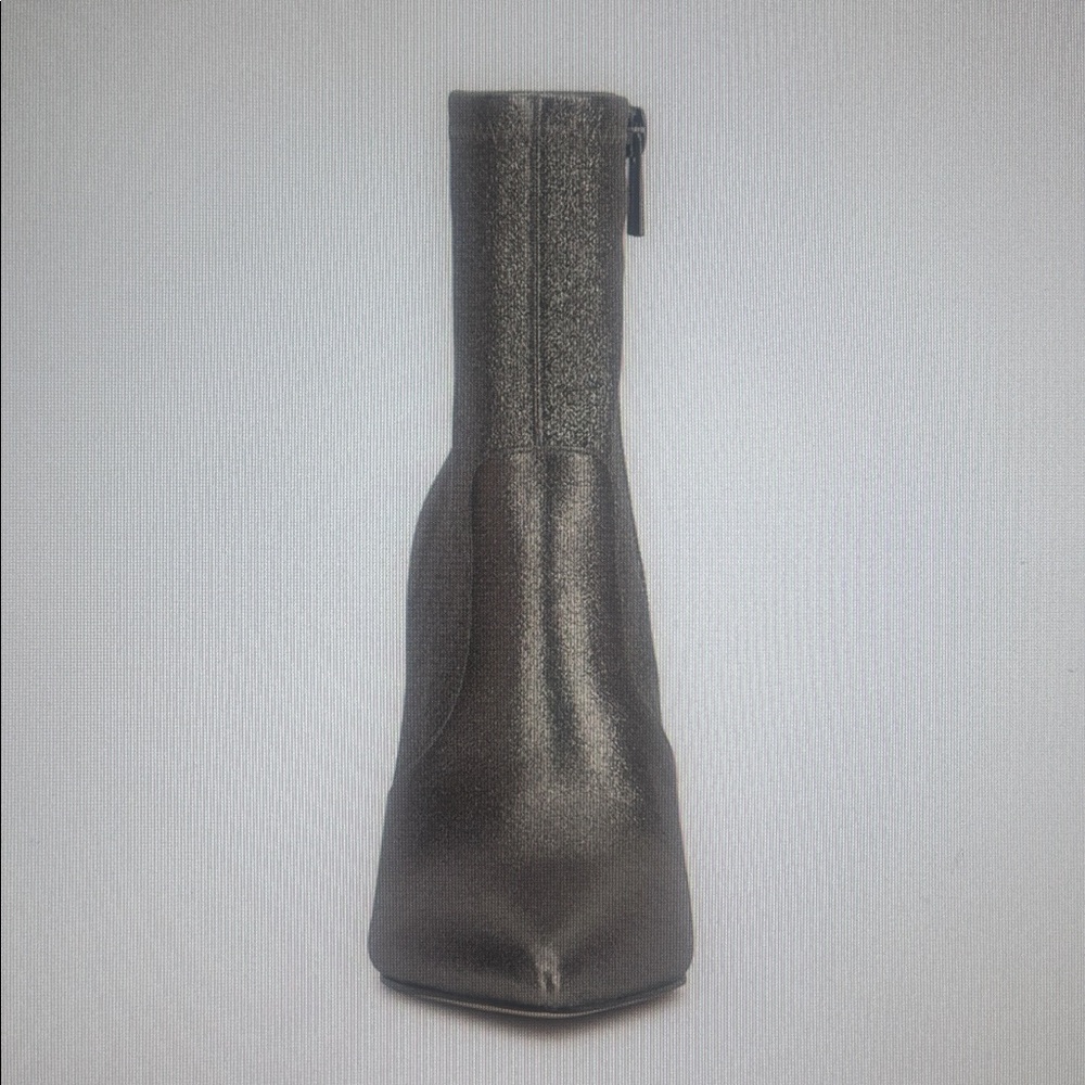 NWOB Women’s Jessica Simpson Narelle Bootie.  Sizes  9.5 and 7, Color Pewter - Picture 2 of 4